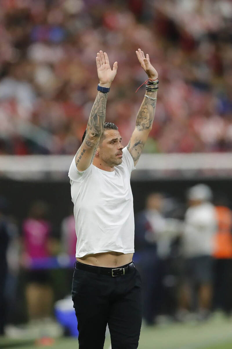 Fernando Gago (1).jpg
