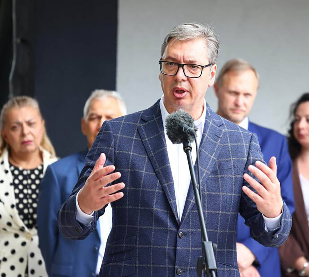 Aleksandar Vučić u obilasku na Makišu2.jpg