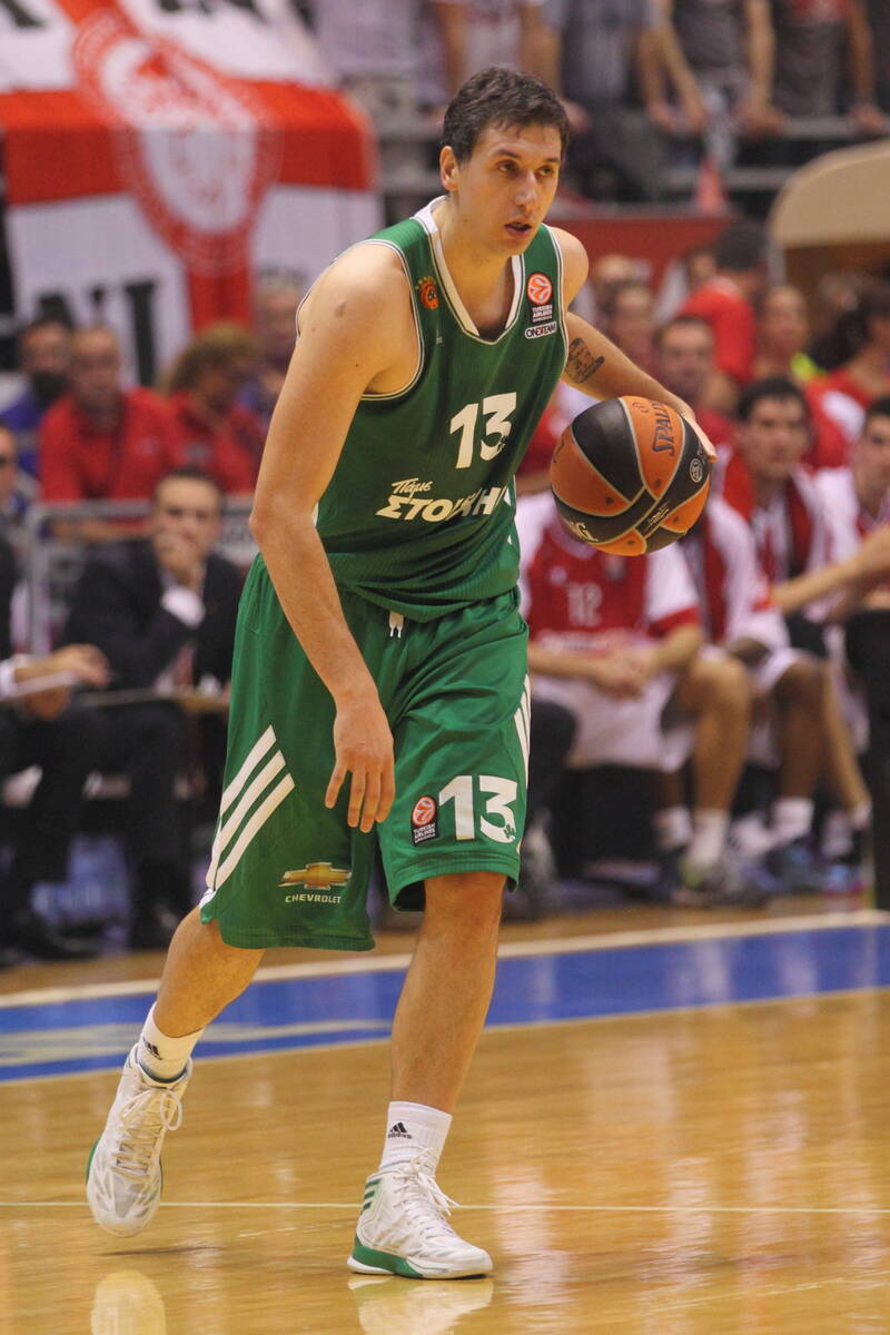 Dimitris Dijamantidis na utakmici Crvena zvezda Panatinaikos