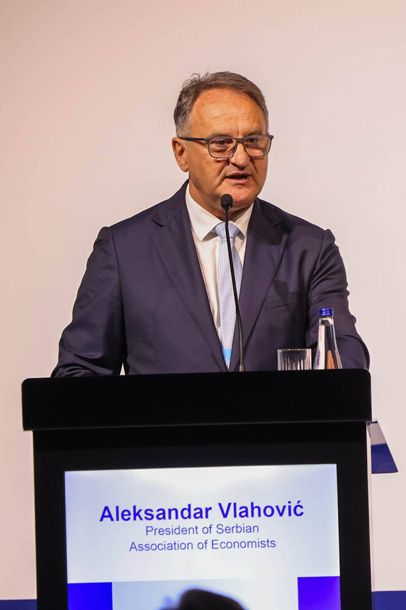 XXI Svetski kongres ekonomista Međunarodne ekonomske asocijacije 8.jpg