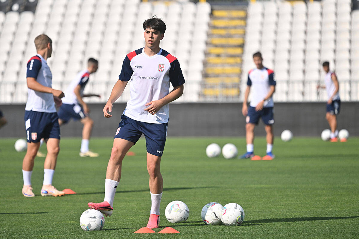TRENING fudbalera U19 reprezentacije Srbije na stadionu Partizana,  (17).jpg
