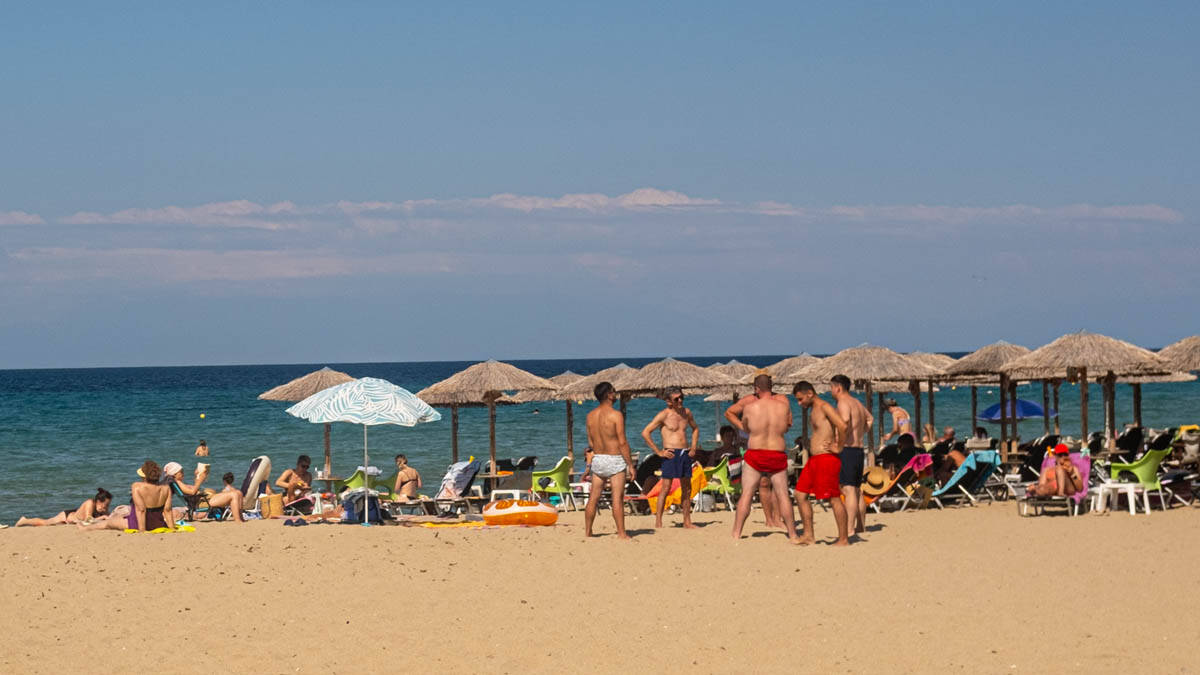 Turisti na plaži