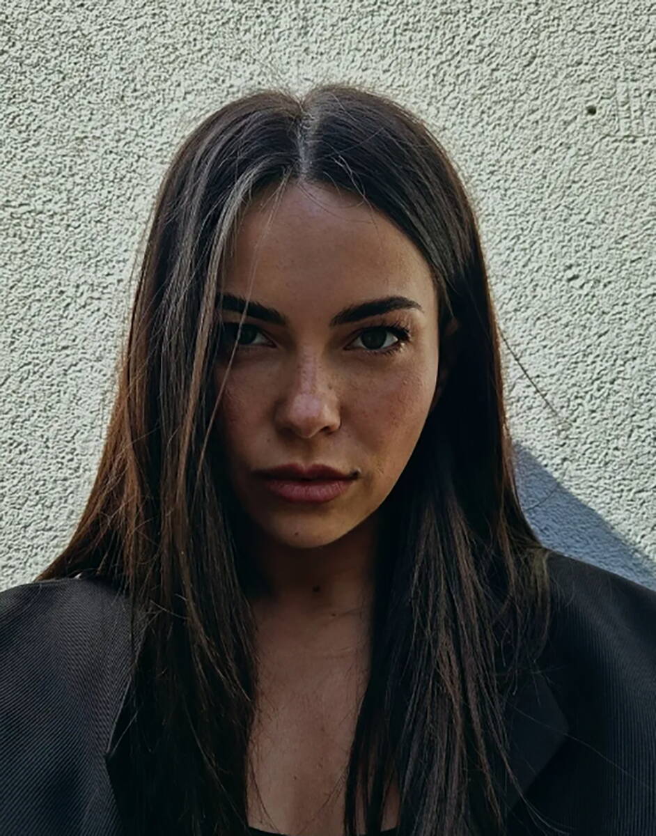 Inna (3).png
