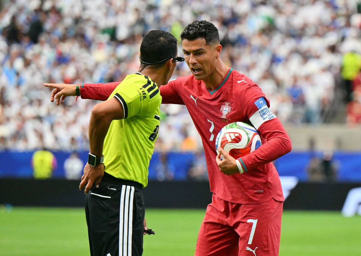 Uzbekistan - Portugal (4).jpg
