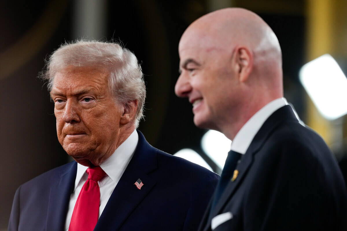 Donald Tramp i Đani Infantino