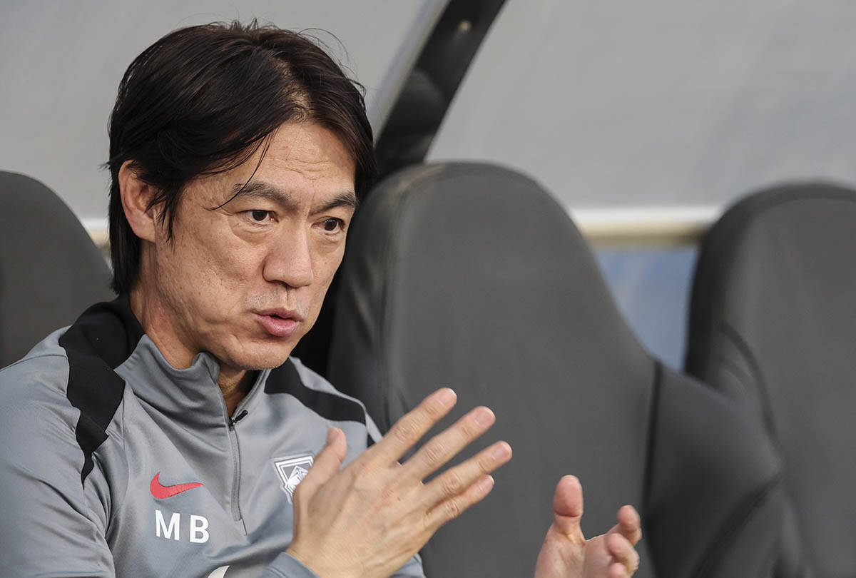 Hong Mjung-bo 5.jpg
