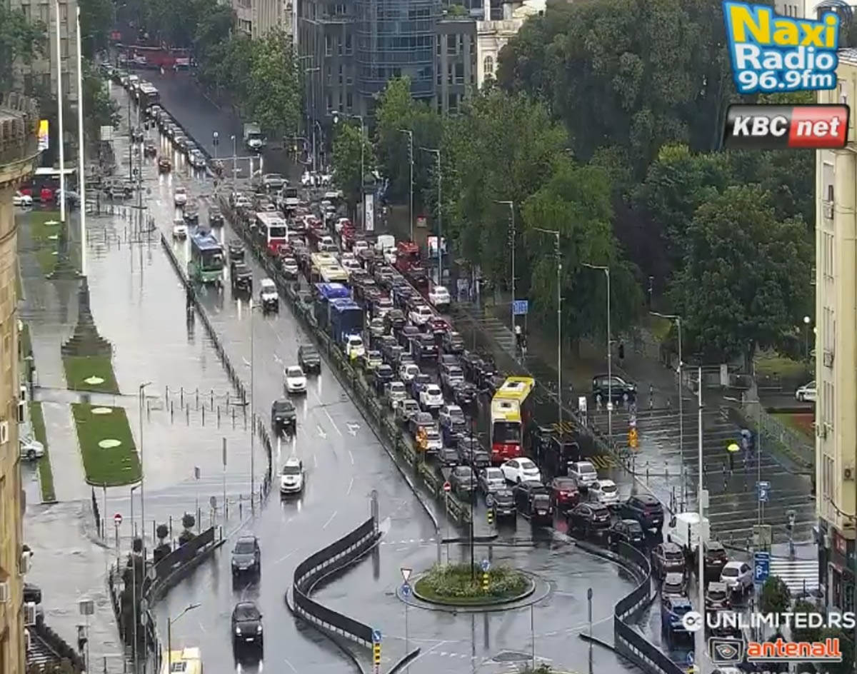 Gužve u Beogradu tokom pljuska