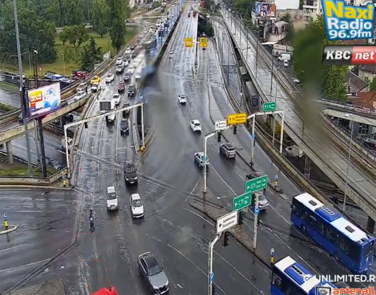 Gužve u Beogradu tokom pljuska