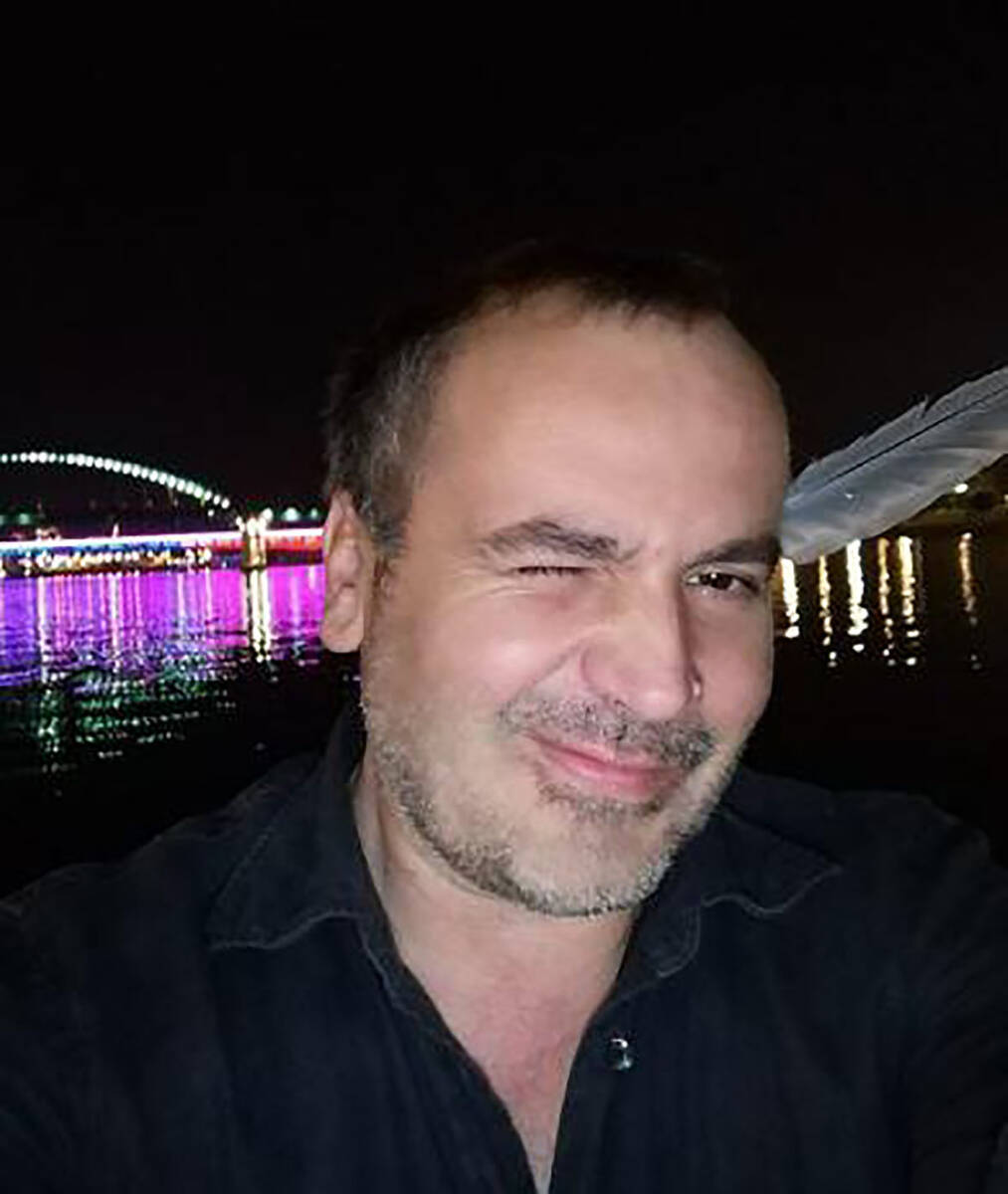 Voditeljka Sanja Marinković bila je u braku sa suprugom Aleksandrom Uhrinom sa kojim ima sina Strahinju (3).jpg