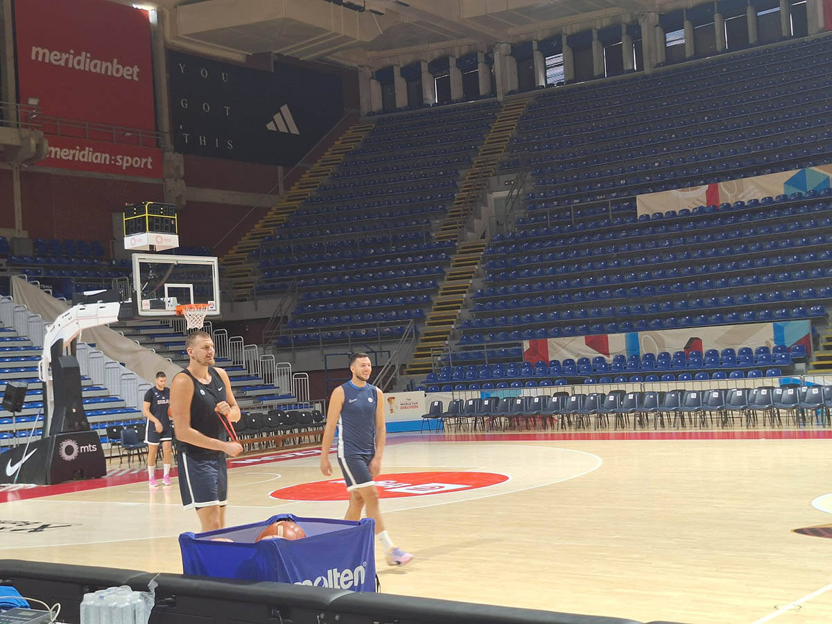 Trening reprezentacije Srbije pred Bosnu (5).jpg
