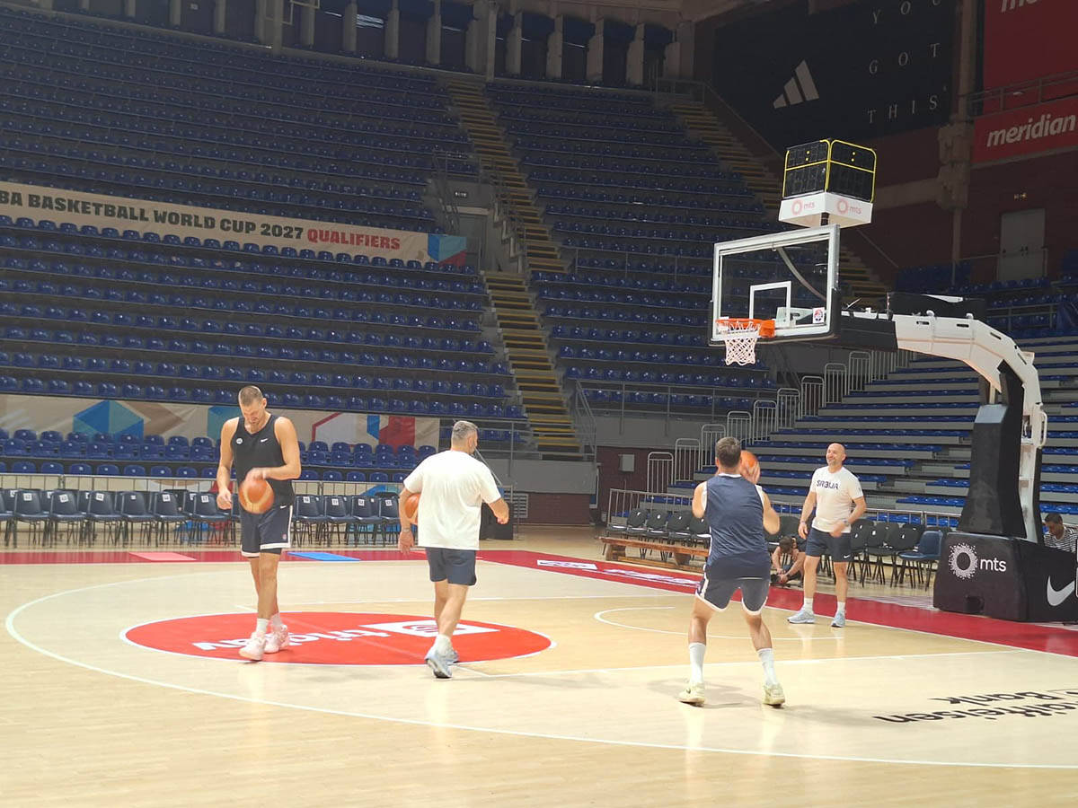 Trening reprezentacije Srbije pred Bosnu (7).jpg