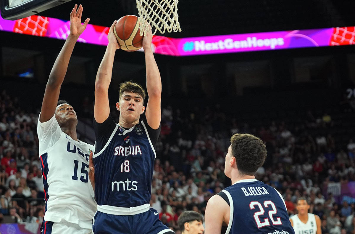 Srbija-Amerika Svetsko prvenstvo U17 (2).jpg
