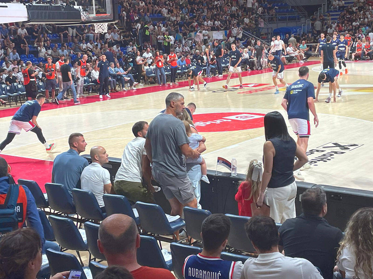 Natalija Jokić sa decom u Pioniru (4).jpg