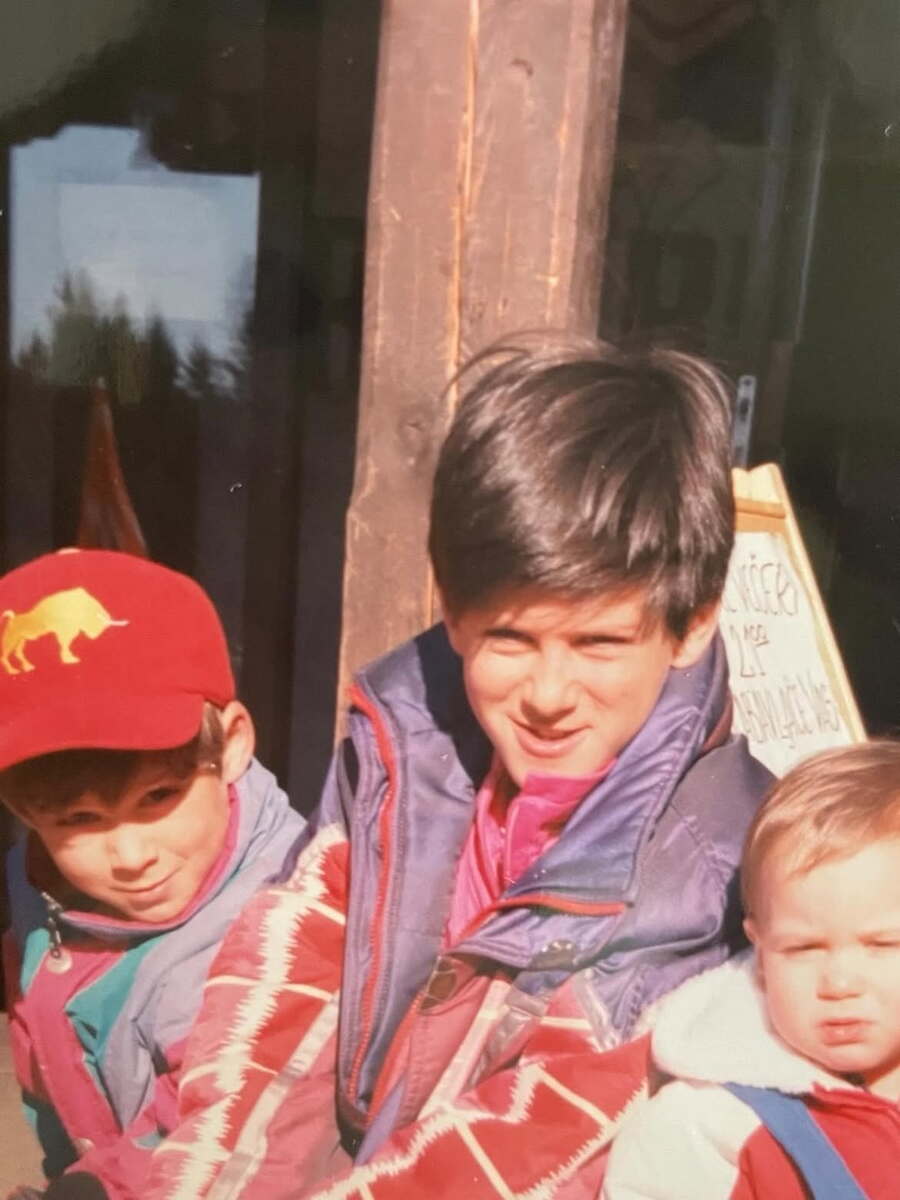 Novak Đoković sa braćom Markom i Đorđem kad su bili deca