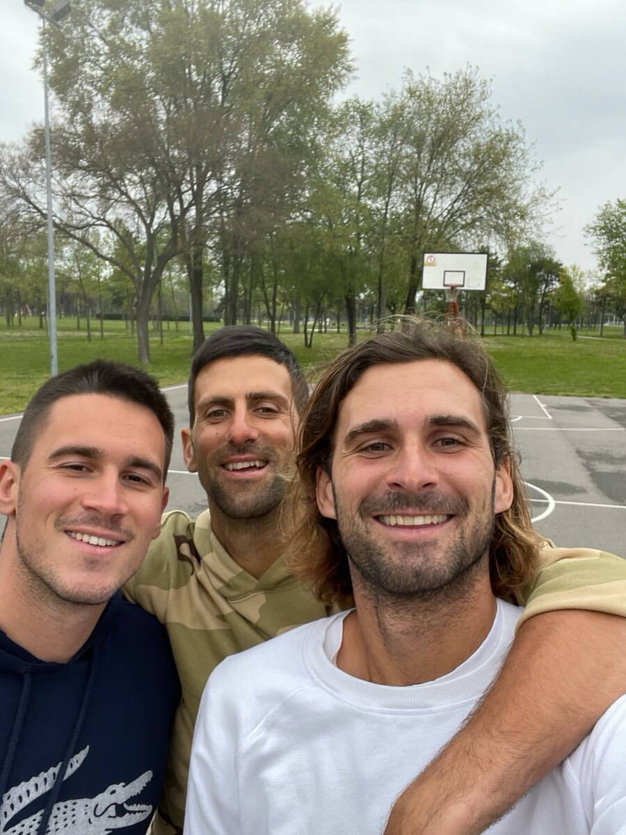 Novak Đoković igra basket sa braćom Markom i Đorđem