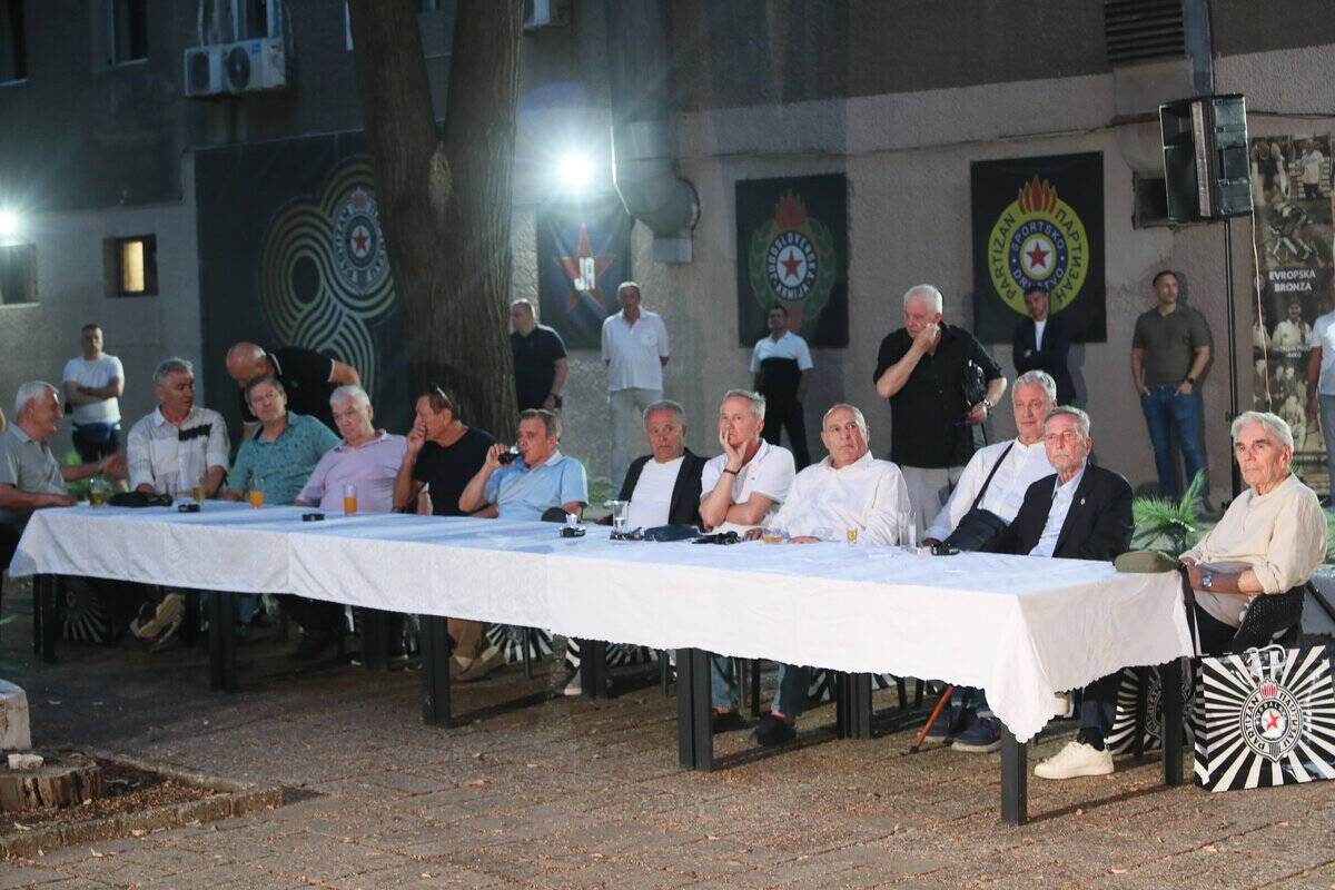 Proslava 50. titule FK Partizan 2.JPG