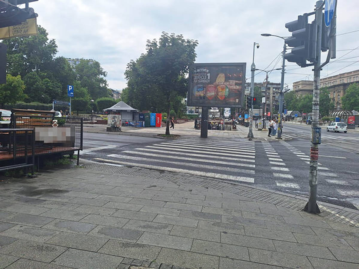 izbodena devojka kod Vukovog spomenika 2.jpg