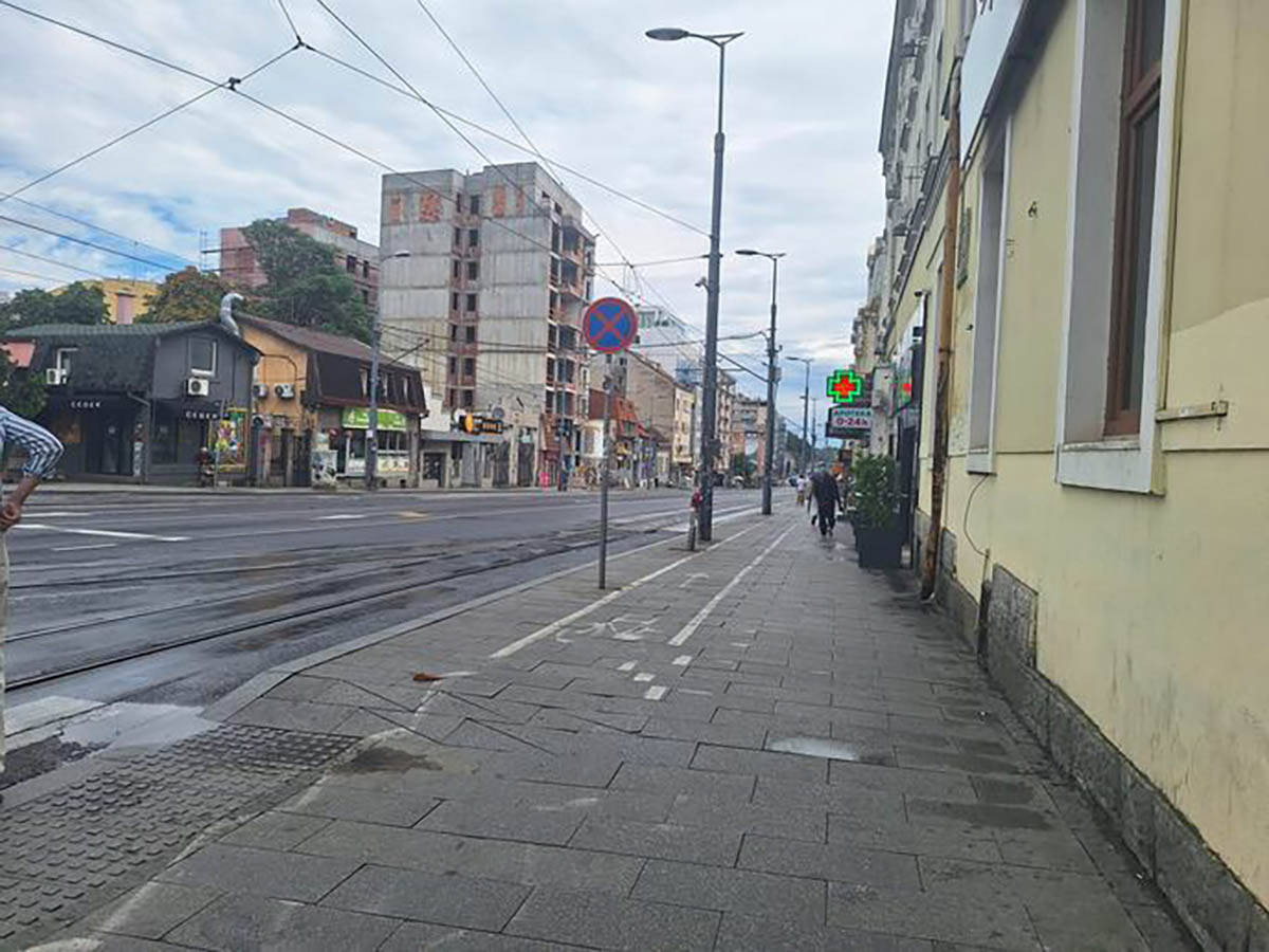 izbodena devojka kod Vukovog spomenika 3.jpg