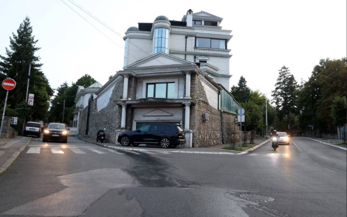 Ceca Ražnatović vila poplava3.jpg