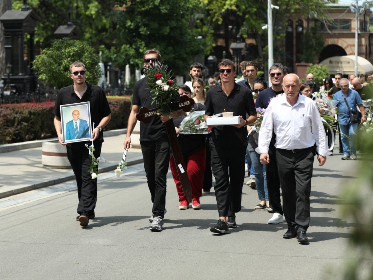 Povorka sahrana Andrija Bajić (1).jpeg