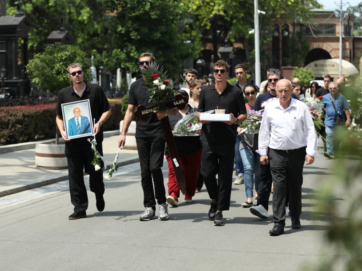 Povorka sahrana Andrija Bajić (7).jpeg