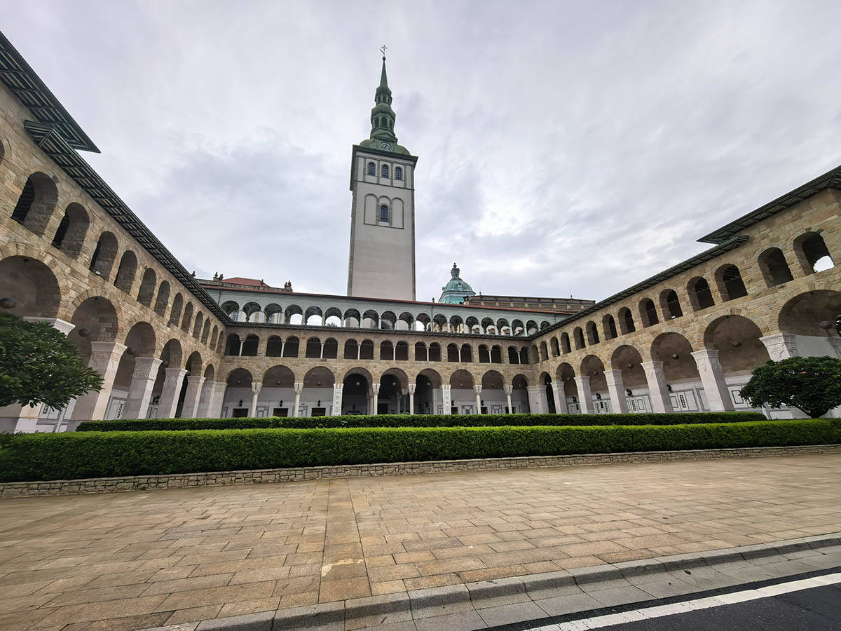 Huawei grad (5).jpg