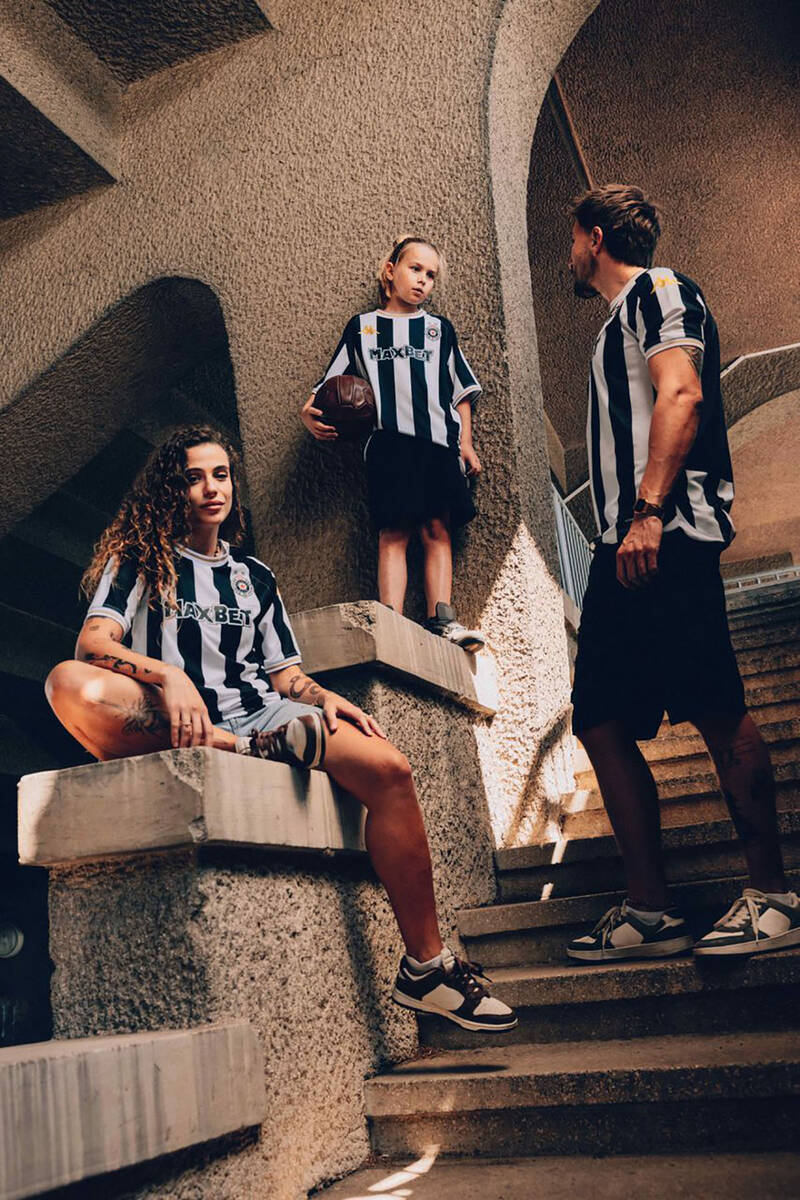 FK Partizan predstavio dresove za novu sezonu