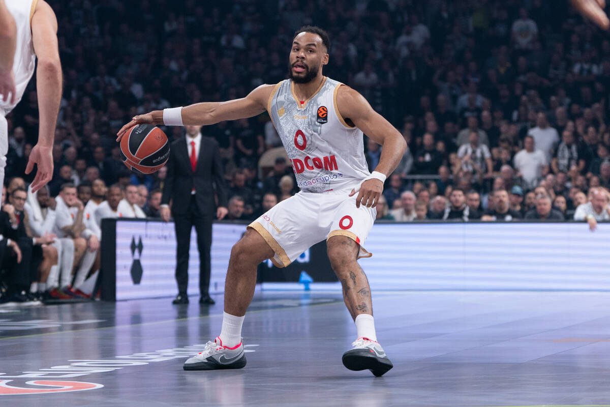 Elie Okobo (8).jpg