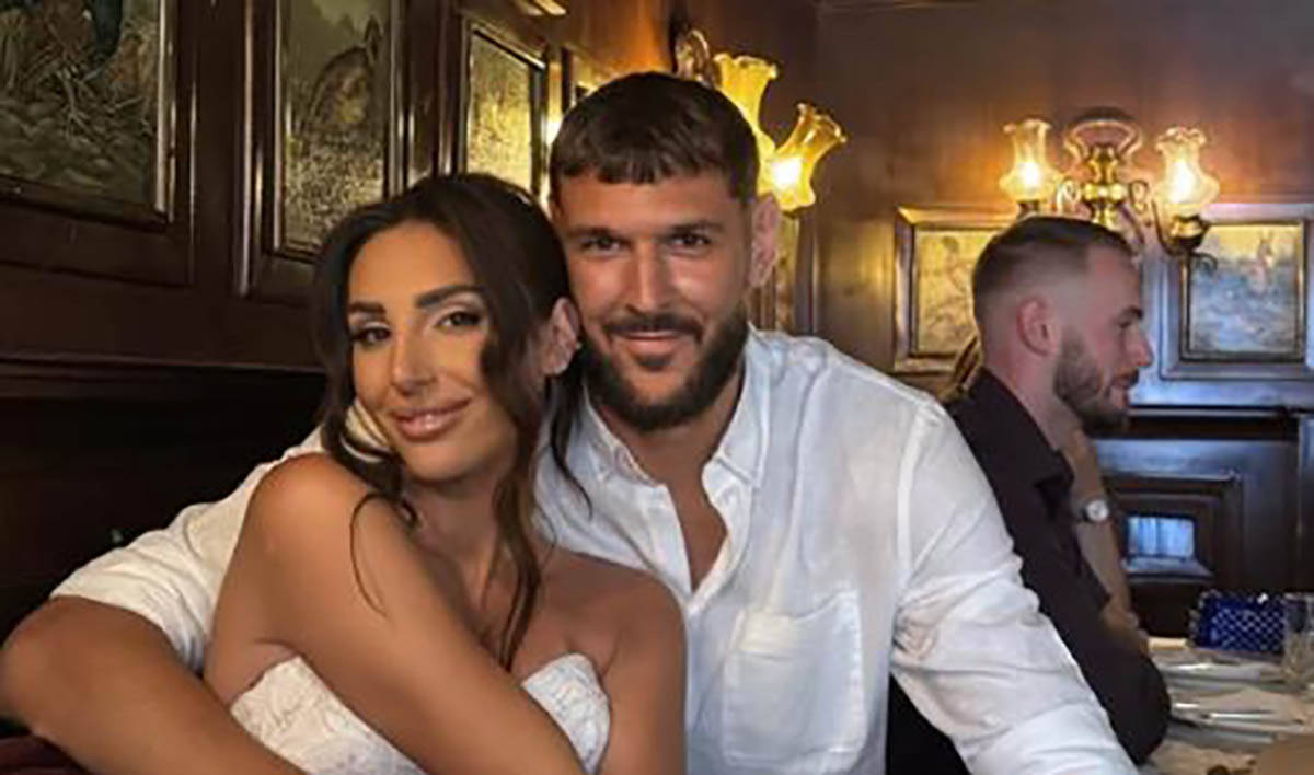 Jovana Tomić i Uroš Plavšić  venčanje (1).jpg