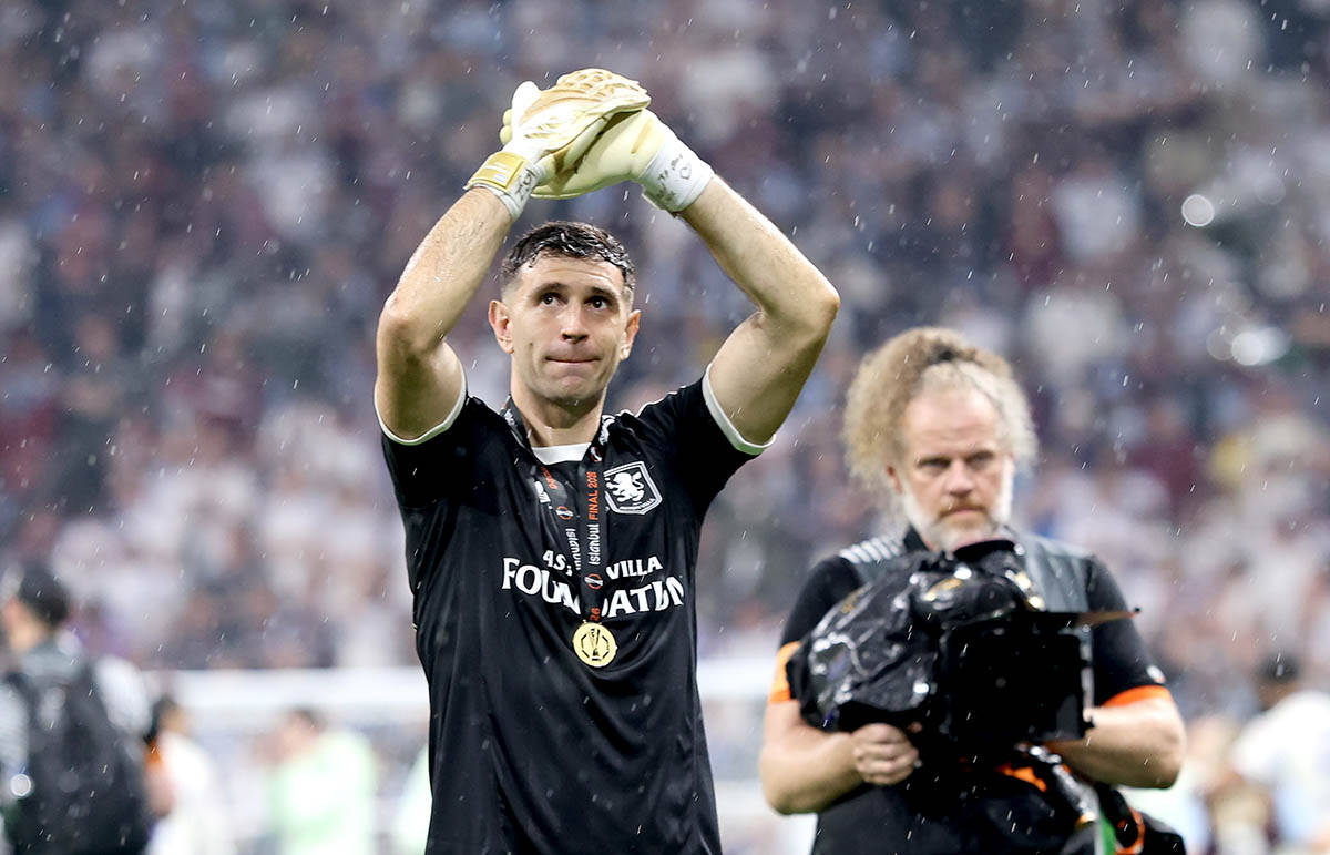 emilijano martinez (2).jpg