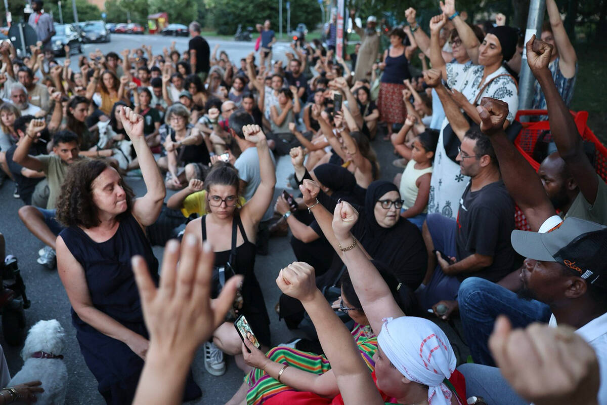 Protesti u Bolonji zbog policijske brutalnosti (1).jpg