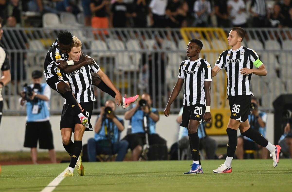 Partizan - Una Štrasen (2).jpg