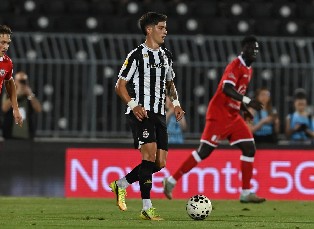 Partizan - Una Štrasen (2).jpg