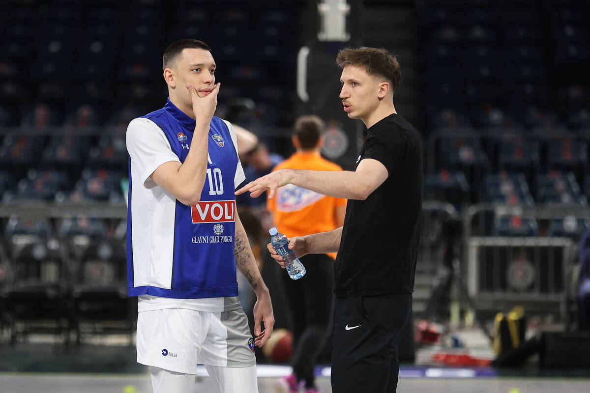 Nikola Tanasković i Aleksa Radanov na meču Partizan Budućnost