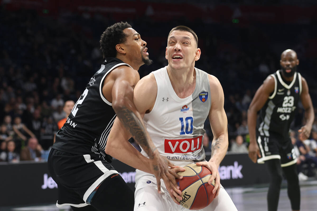 Nikola Tanasković i Sterling Braun na meču Partizan Budućnost