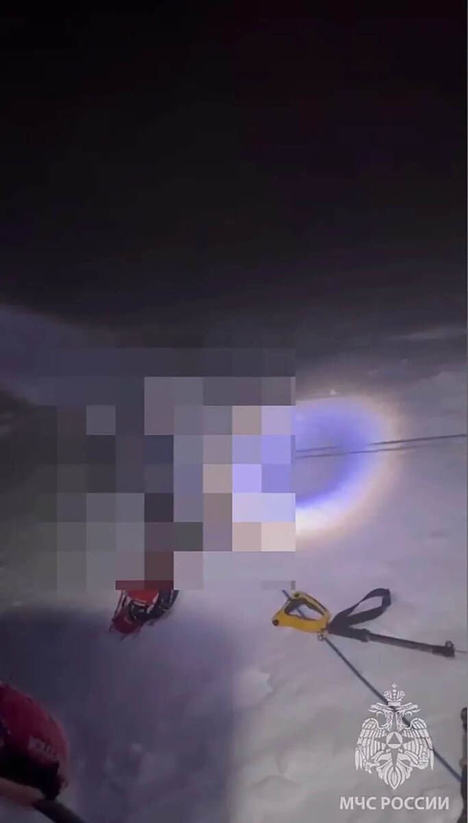 Rusko ministarstvo za vanredne situacije objavilo snimak sa planine Elbrus (6).jpg