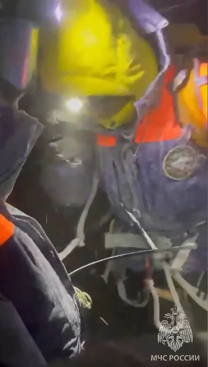 Rusko ministarstvo za vanredne situacije objavilo snimak sa planine Elbrus (7).jpg