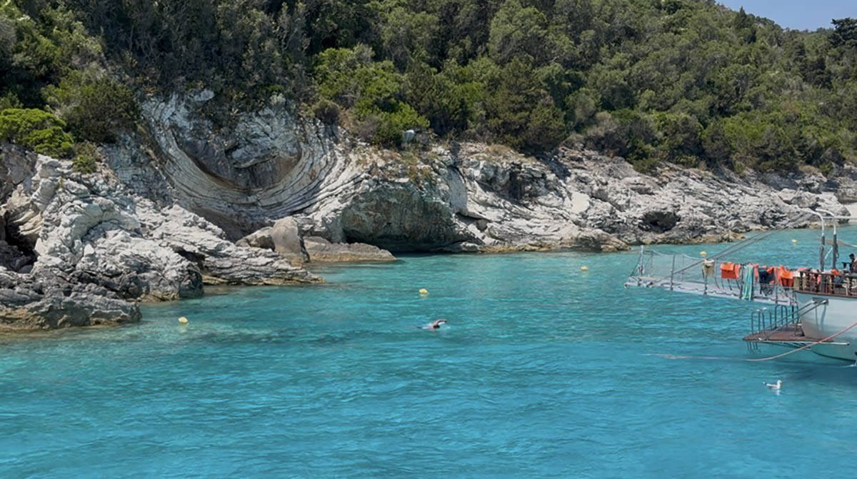 Antipaxos (1).jpg