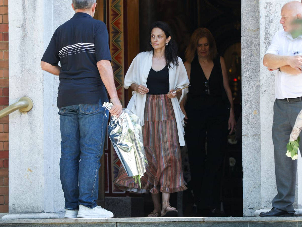Sonja Kolačarić na sahrani (1).jpg