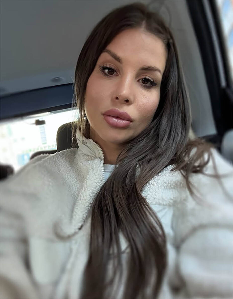 Šina Batori (10).jpg