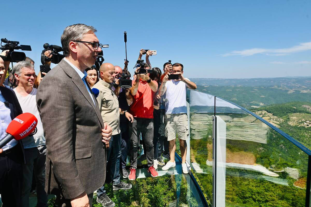 Vučić na Kablaru (5).jpg