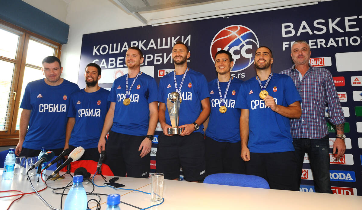 Dejan Majstorović na konferenciji za medije