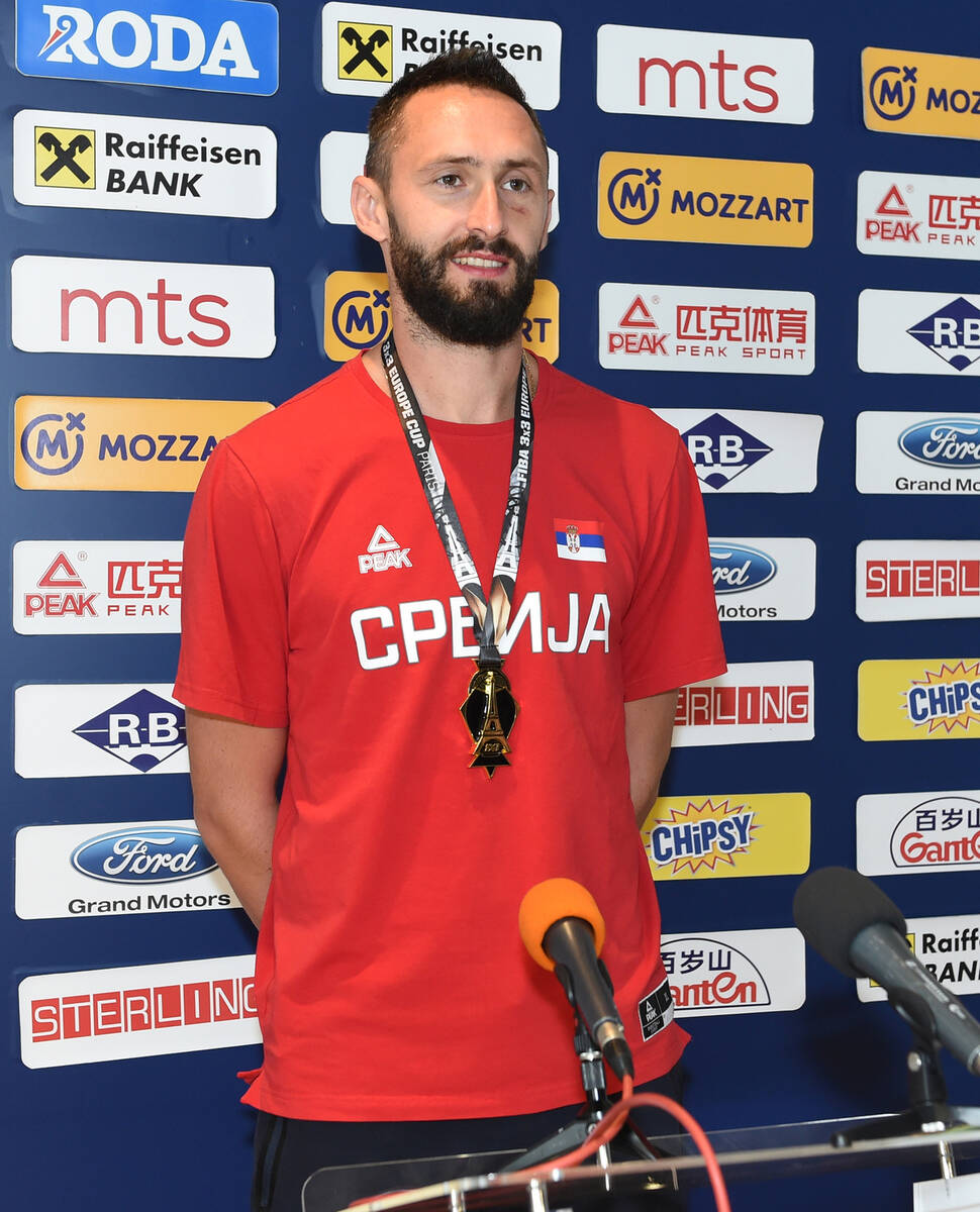 Dejan Majstorović na konferenciji za medije posle Olimpijskih igara