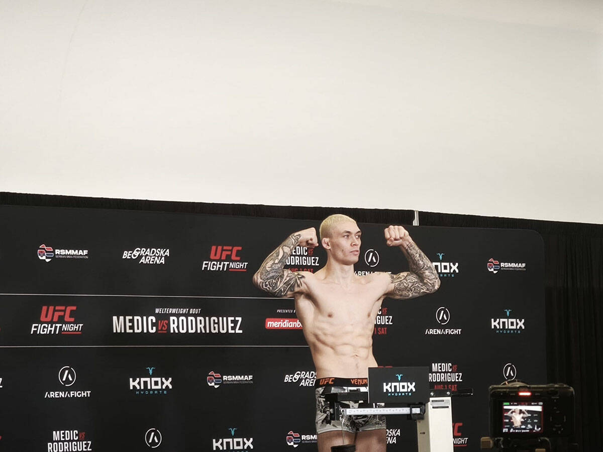 MMA borac Navaho Stirling u Beogradu.