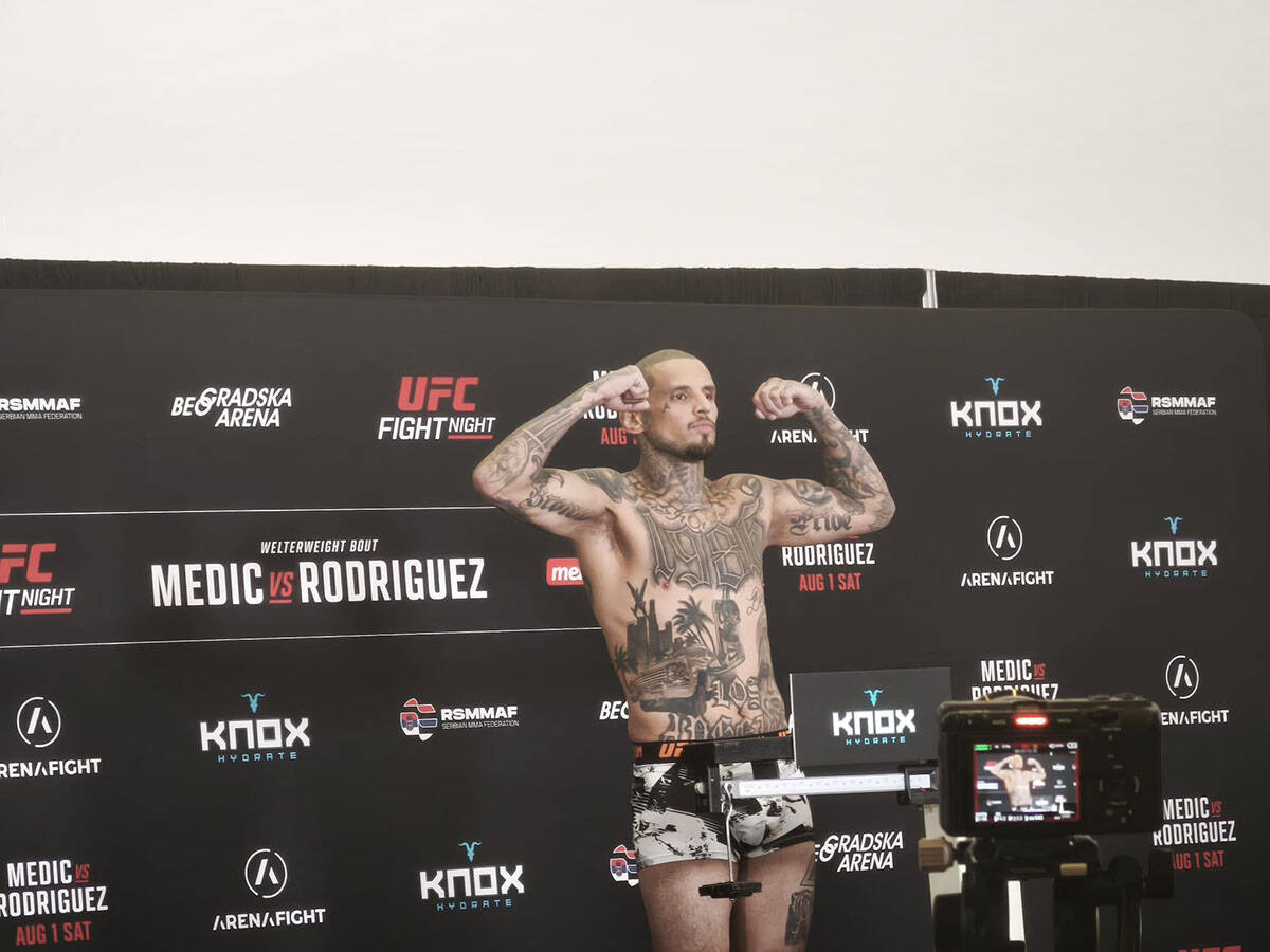 UFC zvezda Danijel Rodrigez na merenju u Beogradu.