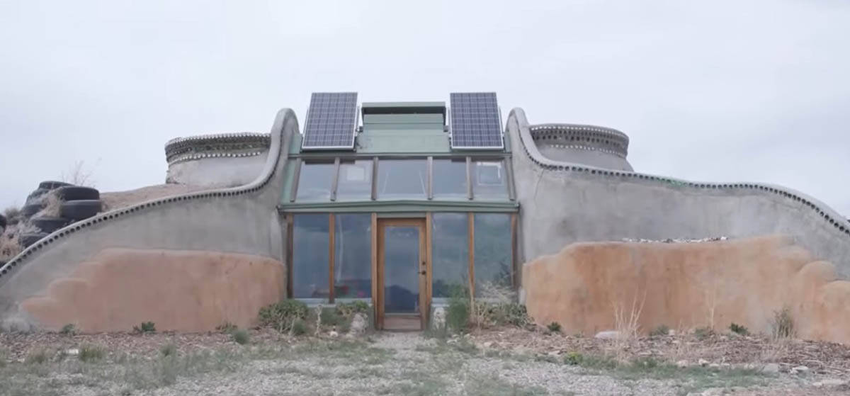 Earthship kuće (3).jpg