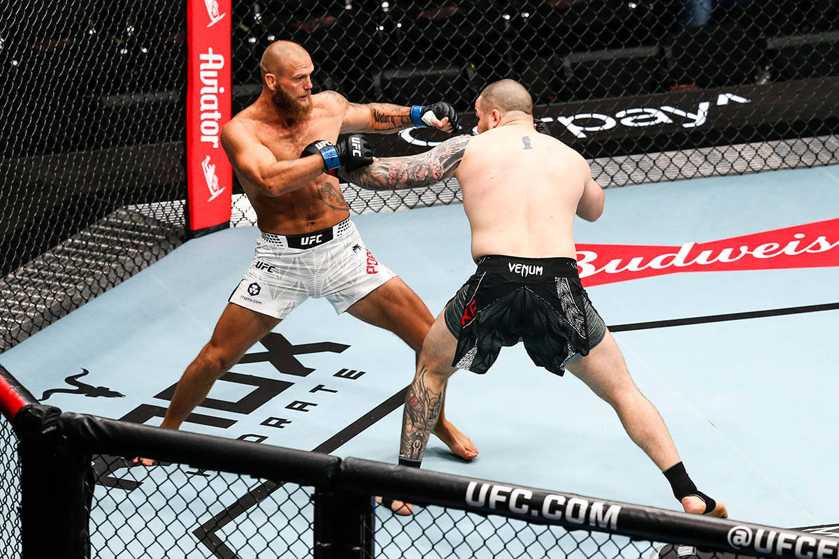 Jovan Leka na UFC Belgrade (3).jpg