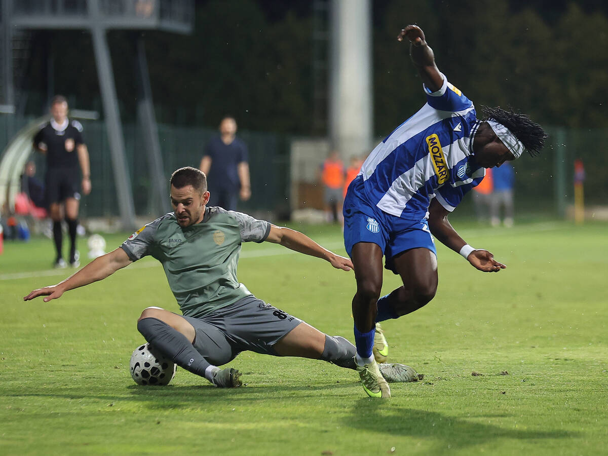 Hamid Aderodžu, fudbaler OFK Beograda.