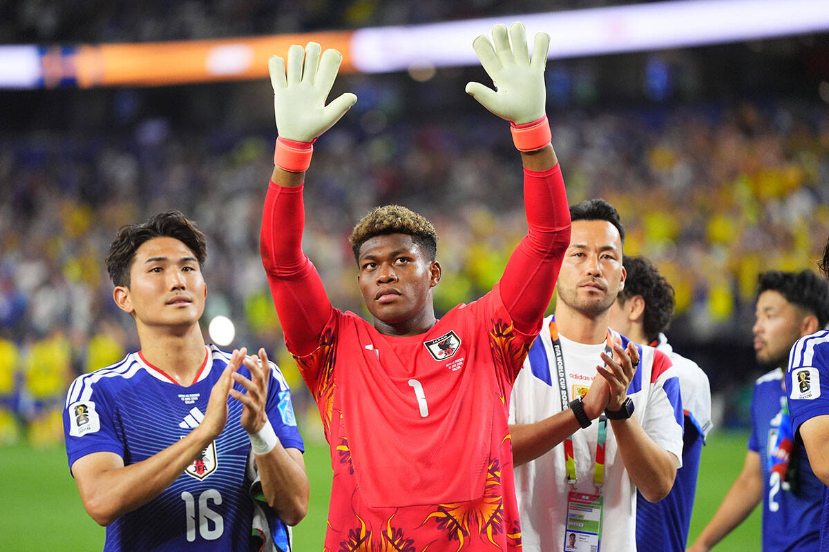 Zion Suzuki (2).jpg