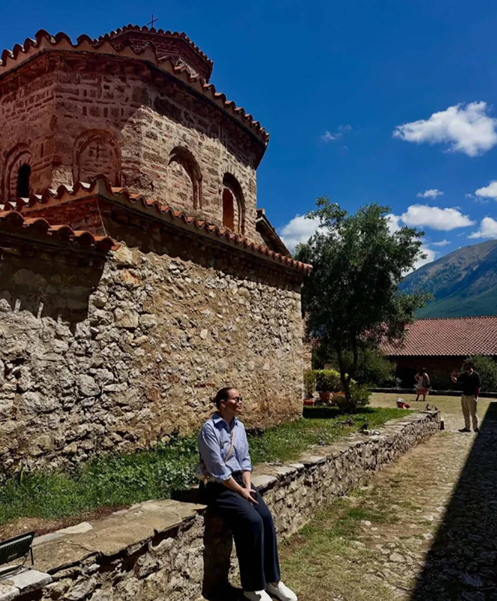 Jelena Dokić manastiri Makedonija (5).png